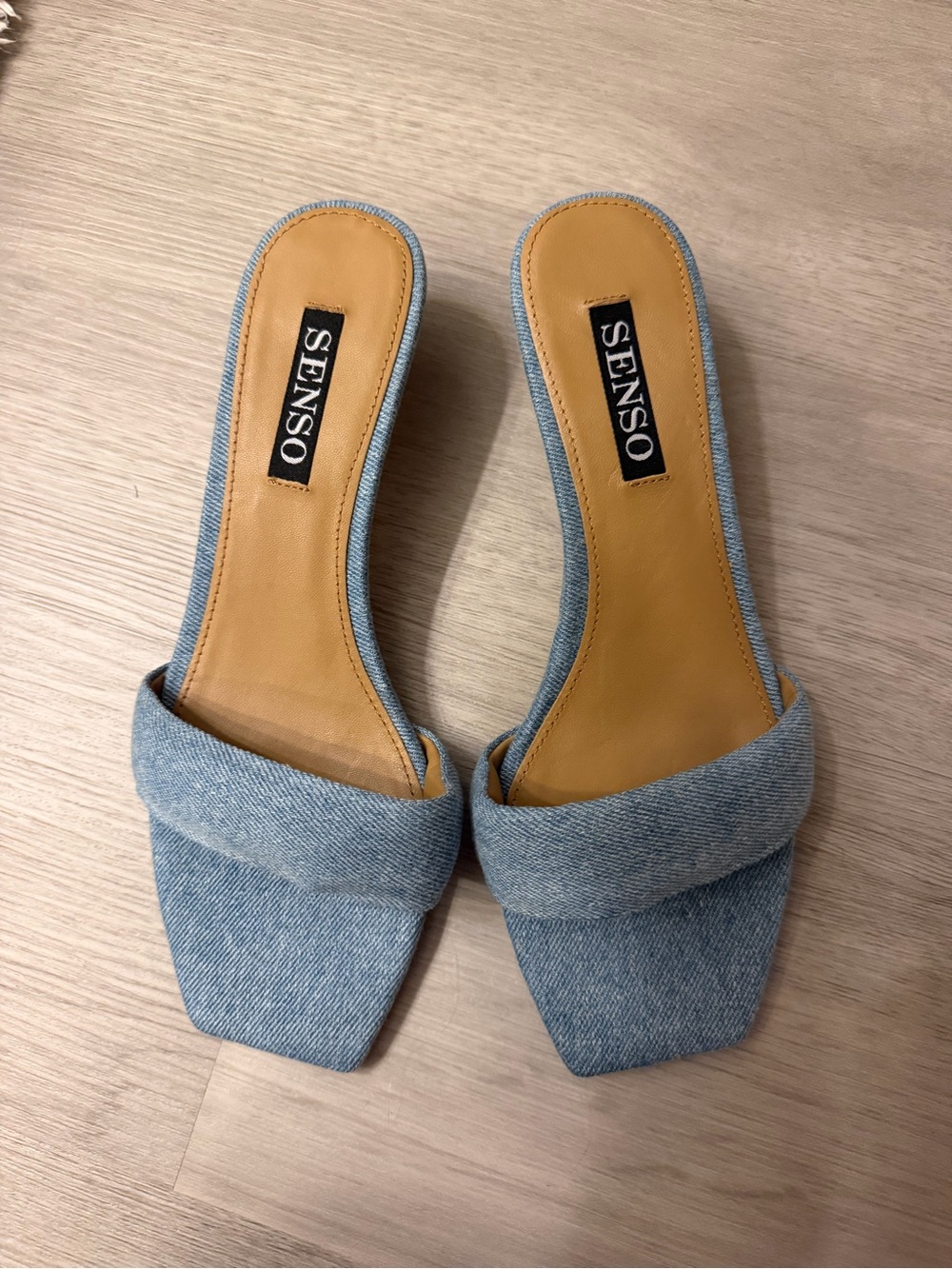 New!“ Senso” kitten heels mules, size 9 US